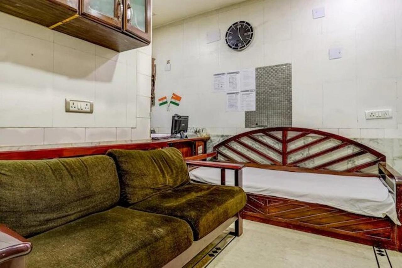 Hotel Livia Residency 뉴델리 외부 사진