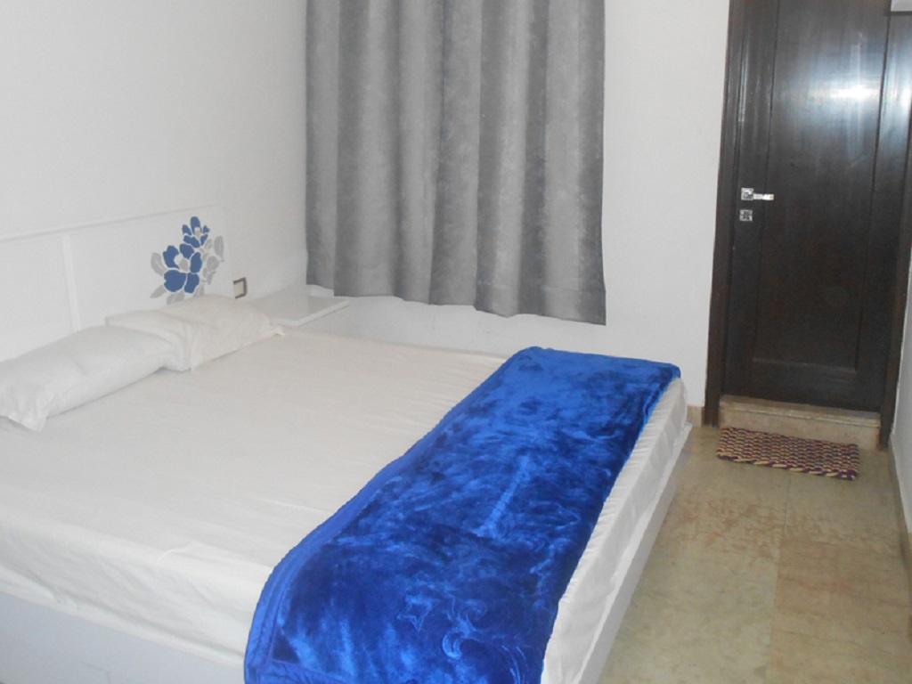 Hotel Livia Residency 뉴델리 외부 사진